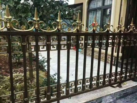 安慶新中式鋁合金護(hù)欄代理-安誠(chéng)護(hù)欄廠家